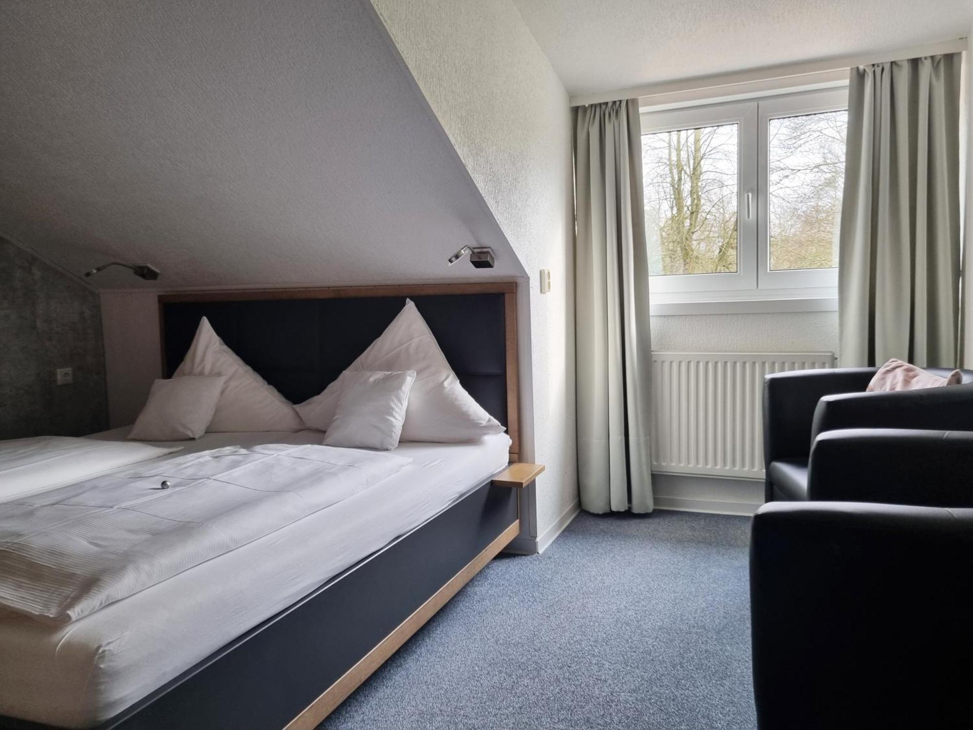 Hotel Dat Greune Eck Soltau Exterior photo